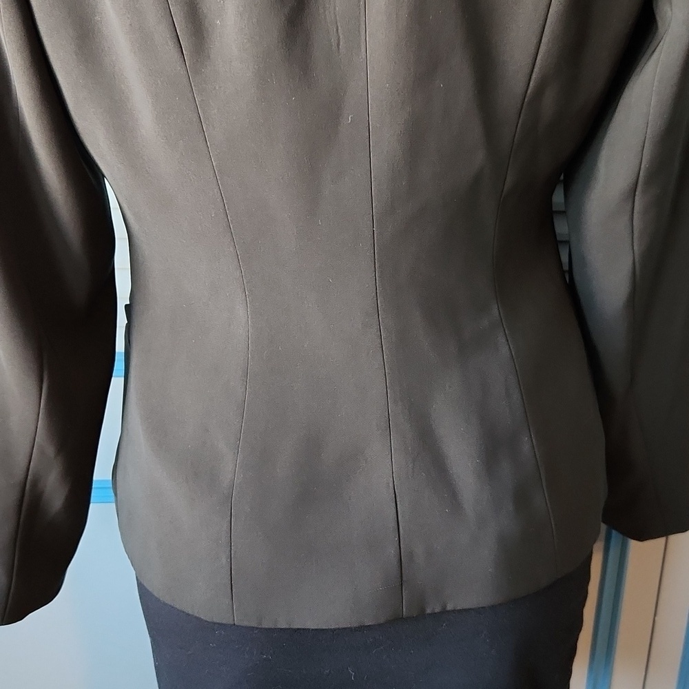 Como Vintage Button-Up Blazer Jacket in Olive Green - Picture 11 of 15